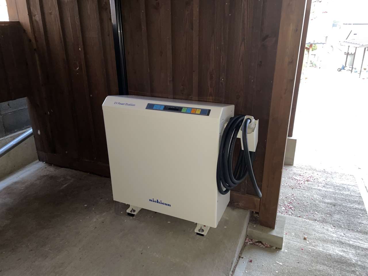 停電時に充放電可能なV2H